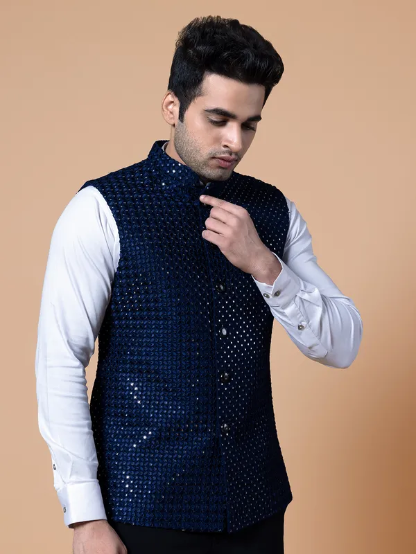 Silk navy men wedding look waistcoat