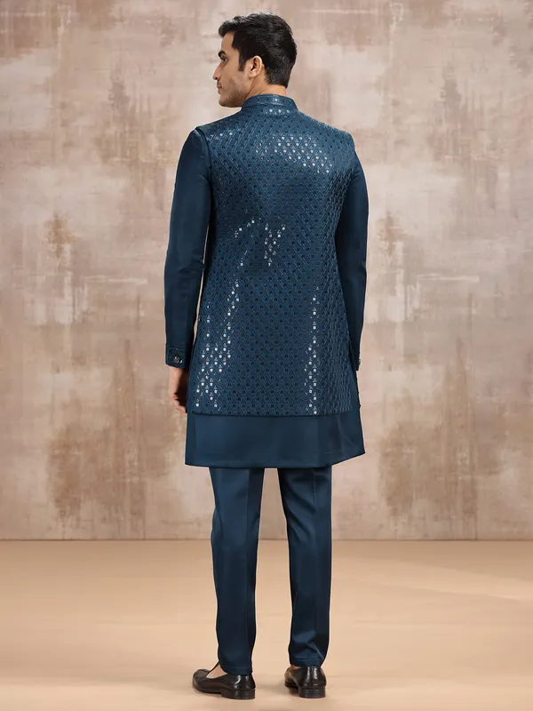 Silk waistcoat set highlighted with sequins embellishment