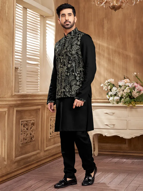 Sleek black resham waistcoat set for the modern gentleman
