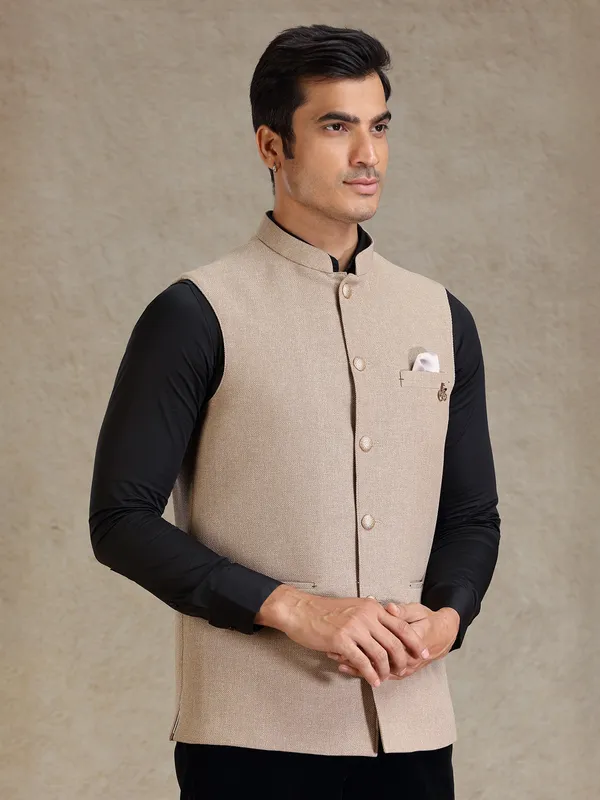 Solid khaki textured waistcoat for men