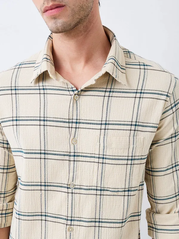 SPYKAR beige cotton slim fit mens casual shirt