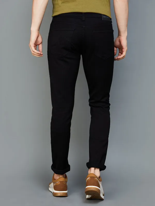 Spykar black solid jeans in skinny fit