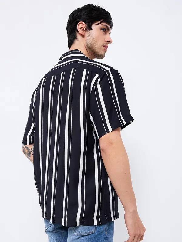 SPYKAR black stripe shirt for men