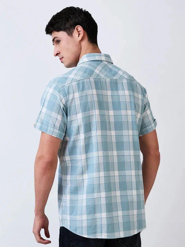 SPYKAR blue checkered slim fit casual wear shirt