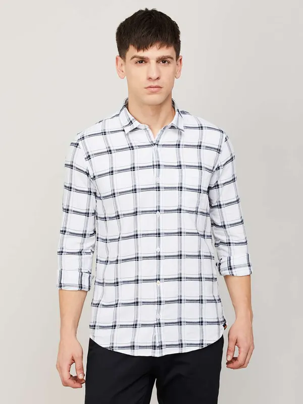 Spykar cotton white shirt in checks
