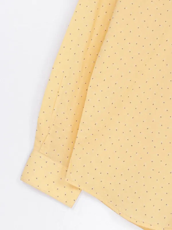 Spykar cotton yellow printed shirt