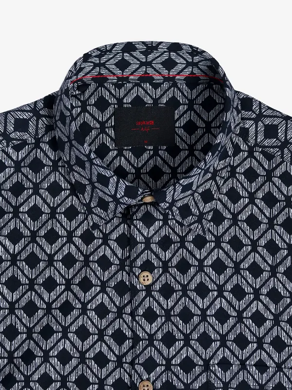 Spykar grey cotton printed shirt