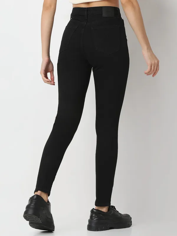 SPYKAR lack solid denim jeans
