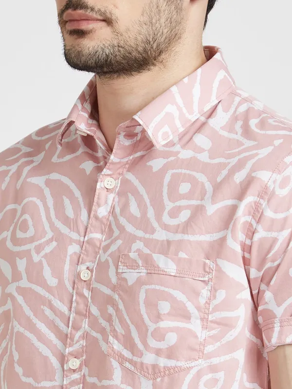 Spykar light pink printed shirt