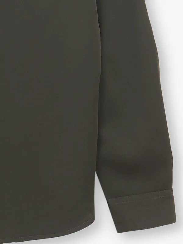 SPYKAR olive plain shirt in cotton for women