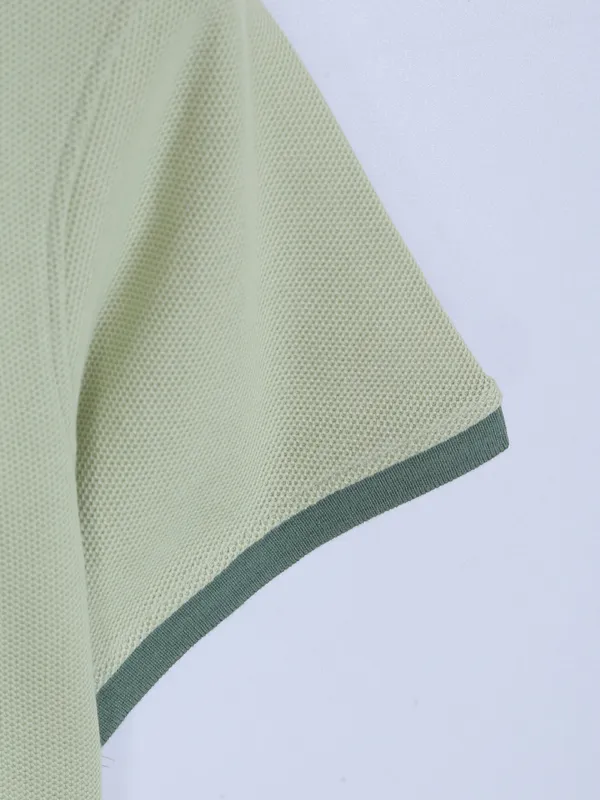 Spykar plain pista green cotton t shirt