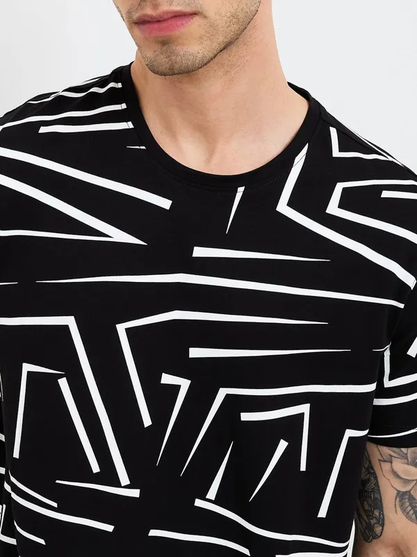 SPYKAR printed black slim fit cotton t-shirt for men