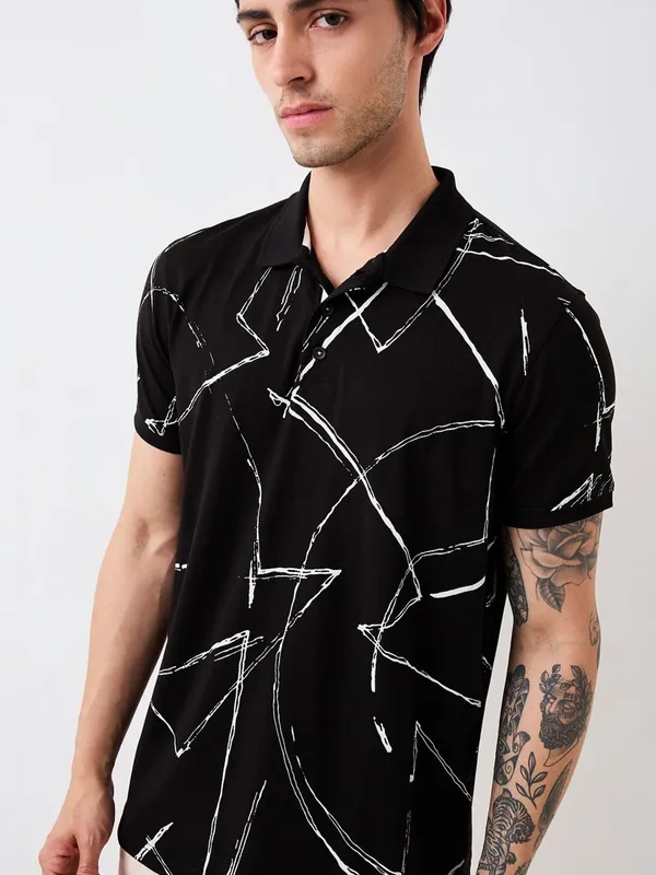SPYKAR printed black slim fit polo t-shirt