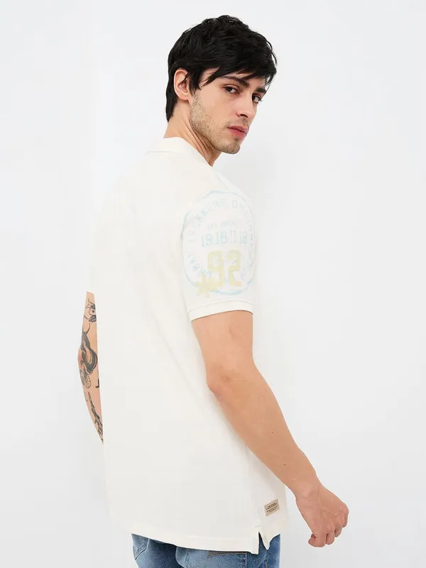 SPYKAR printed off-white slim fit polo t-shirt for men
