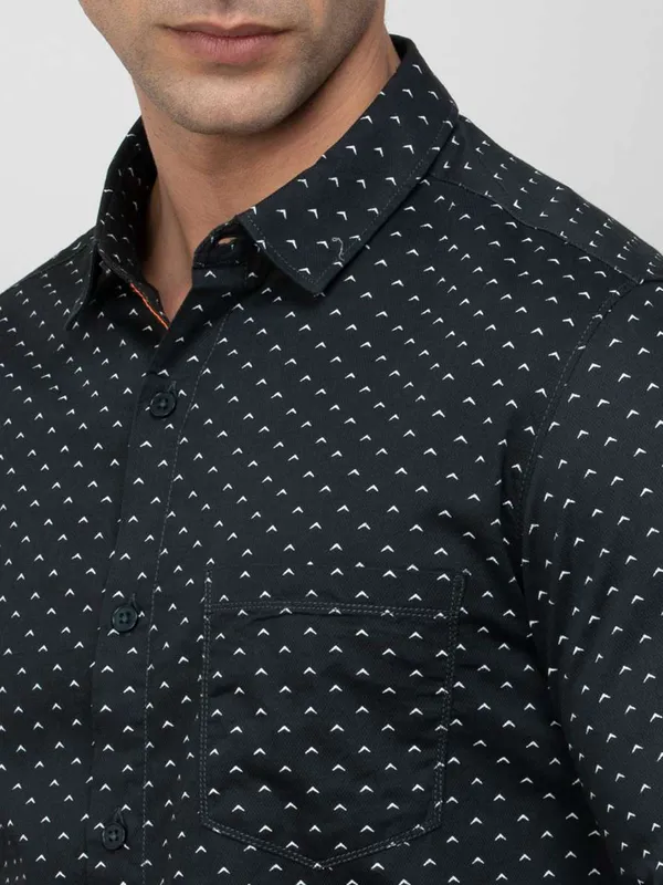 Spykar printed shirt in bottle green