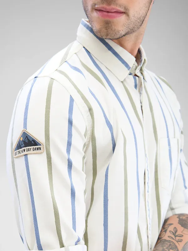 SPYKAR sky and olive striped cotton casual shirt