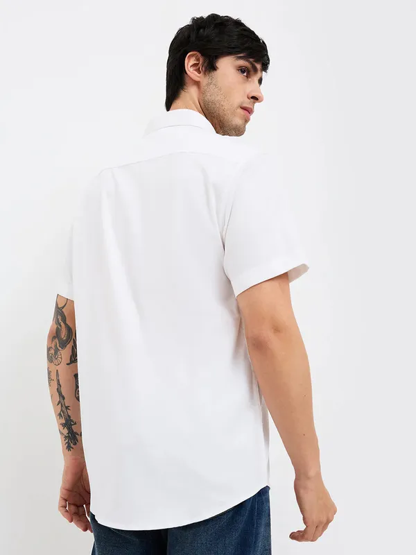 SPYKAR solid white slim fit cotton casual wear shirt