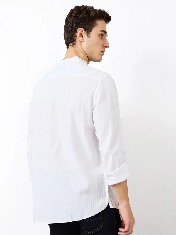 SPYKAR striped white slim fit mens casual shirt