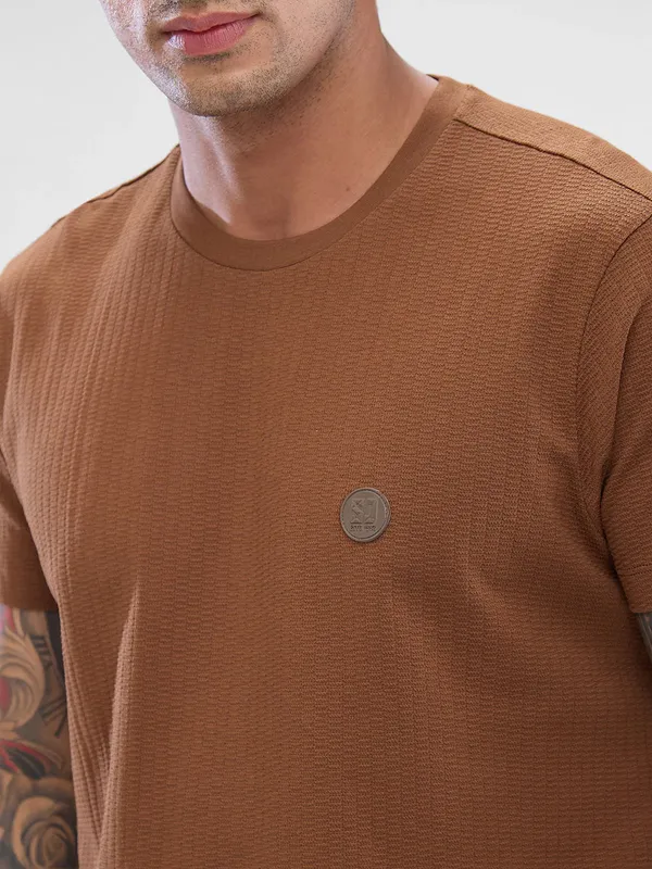 SPYKAR textured plain brown cotton t-shirt