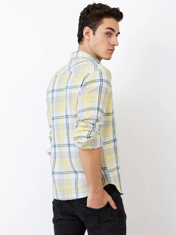 SPYKAR textured yellow flannel casual slim fit shirt
