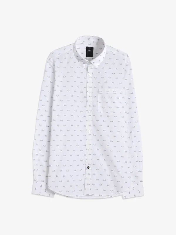 Spykar white printed casual shirt