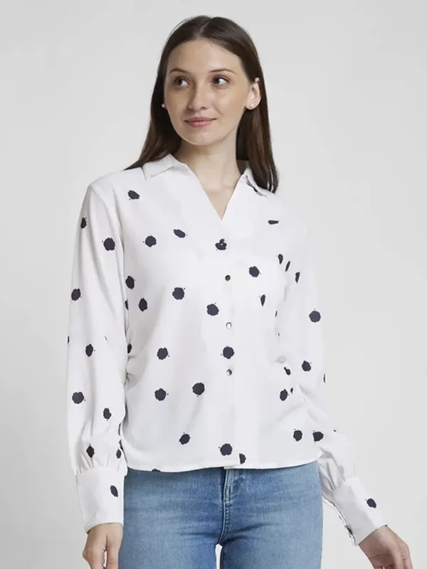 Spykar white printed regular fit shirt