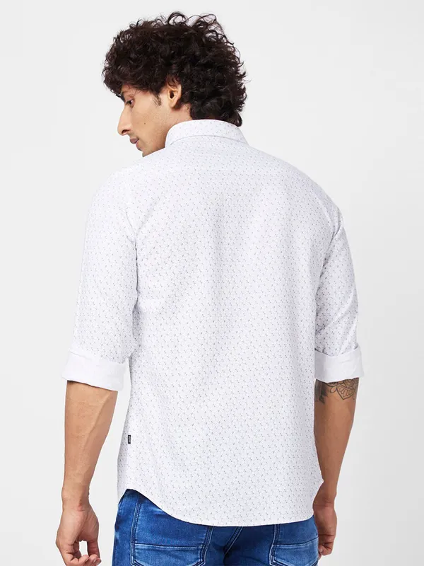 Spykar white printed shirt for casual