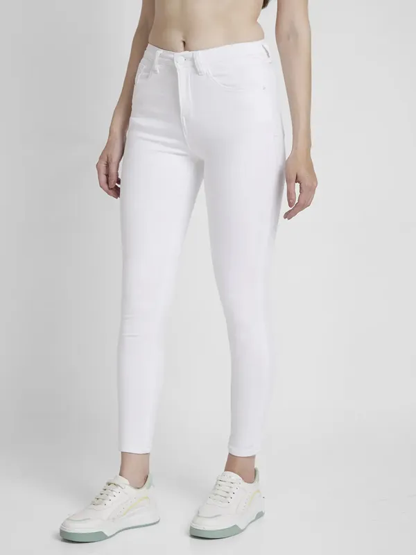 Spykar white skinny fit solid jeans