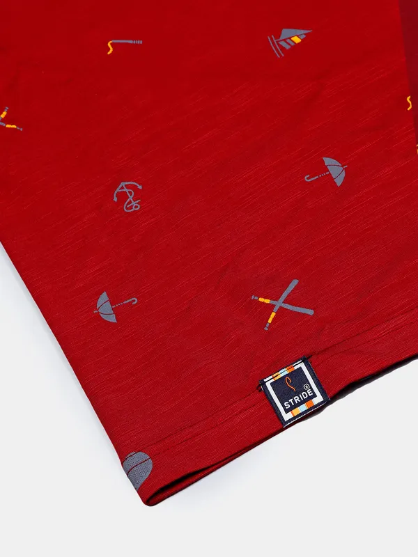 Stride cotton maroon slim fit printed t shirt