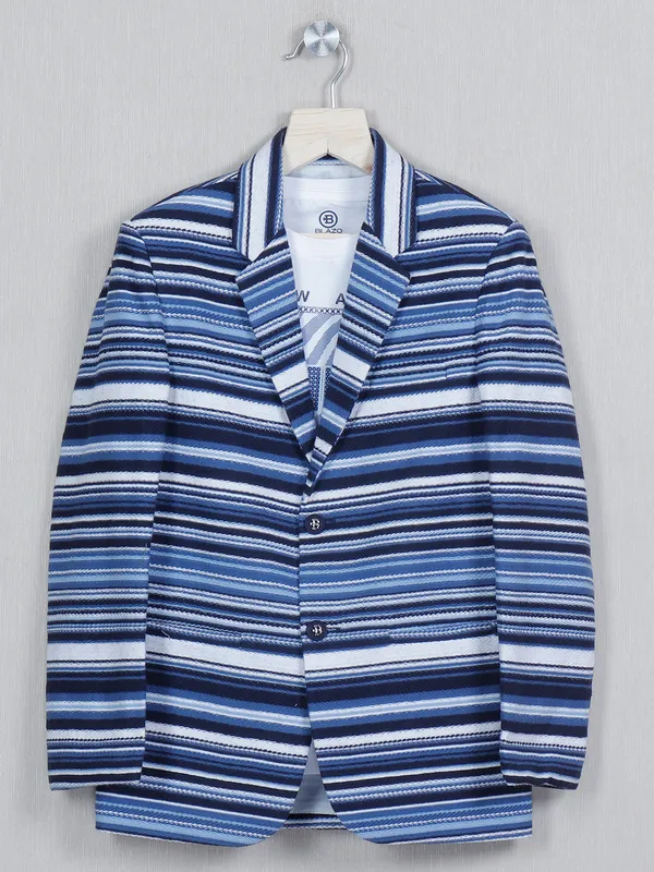 Stripe style blue blazer with t-shirt in lycra