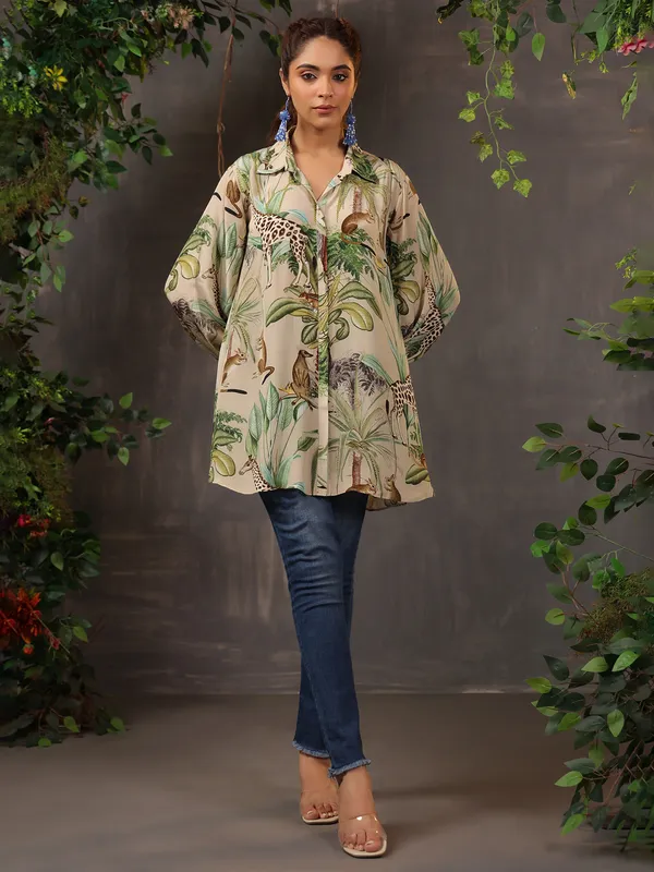 Stunning beige silk printed top
