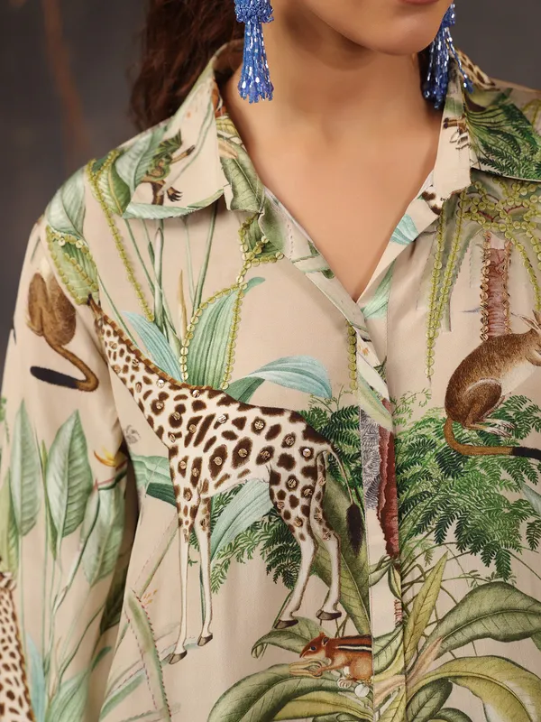 Stunning beige silk printed top