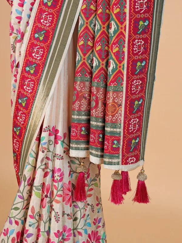 Stunning beige silk saree for festive