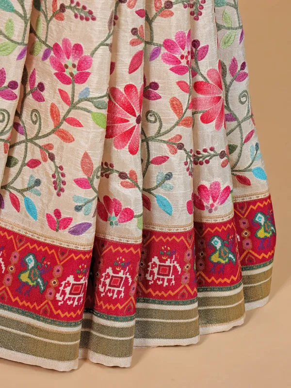 Stunning beige silk saree for festive
