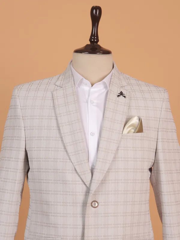Stunning beige textured cotton blazer