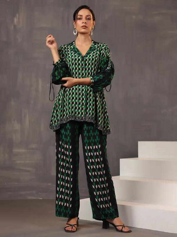 Stunning black and green satin co ord set