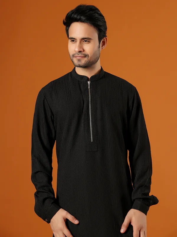 Stunning black plain kurta in cotton fabric