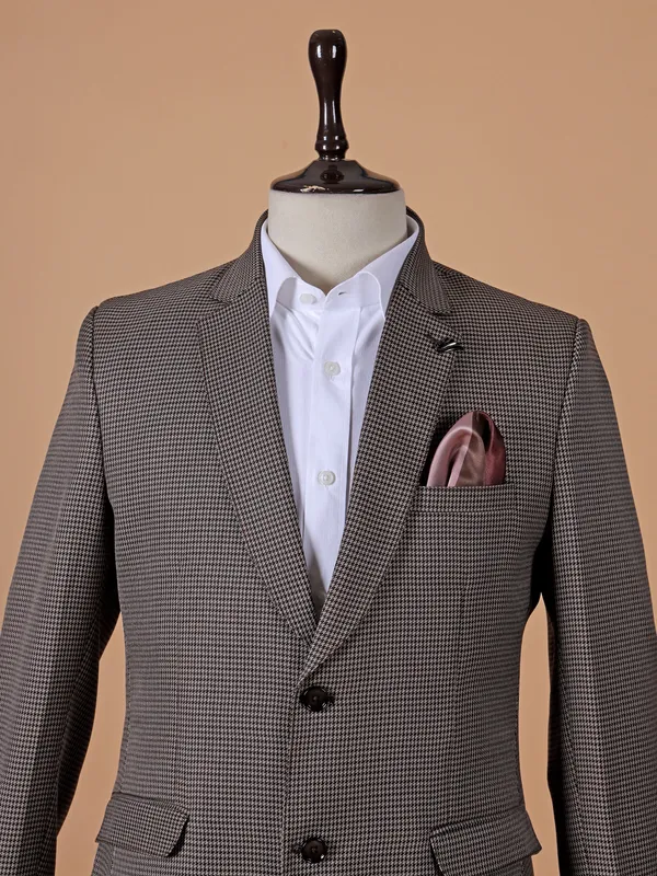 Stunning brown texture blazer