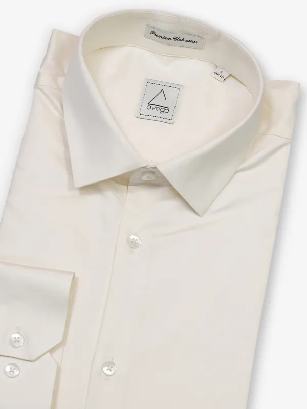 Stunning cream cotton shirt