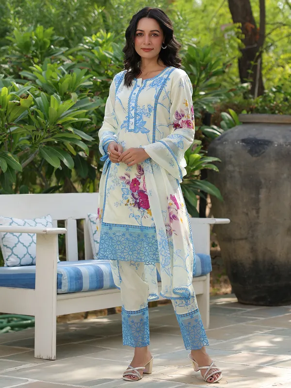 Stunning cream kurti set in silk