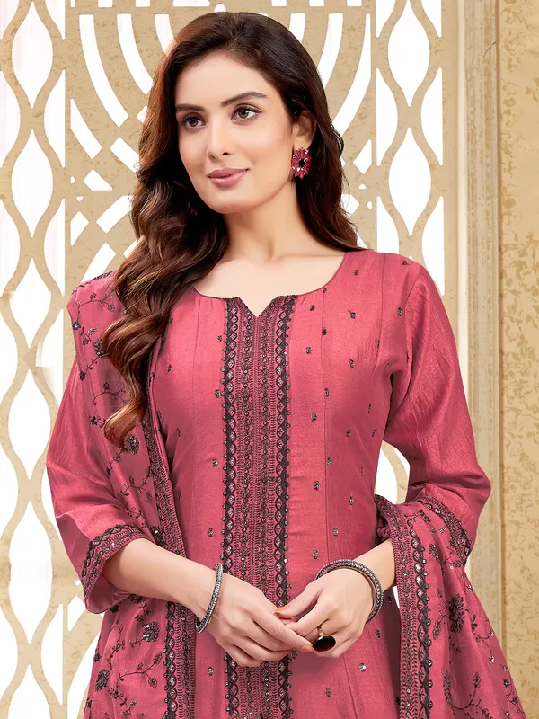 Stunning dark pink silk salwar kameez