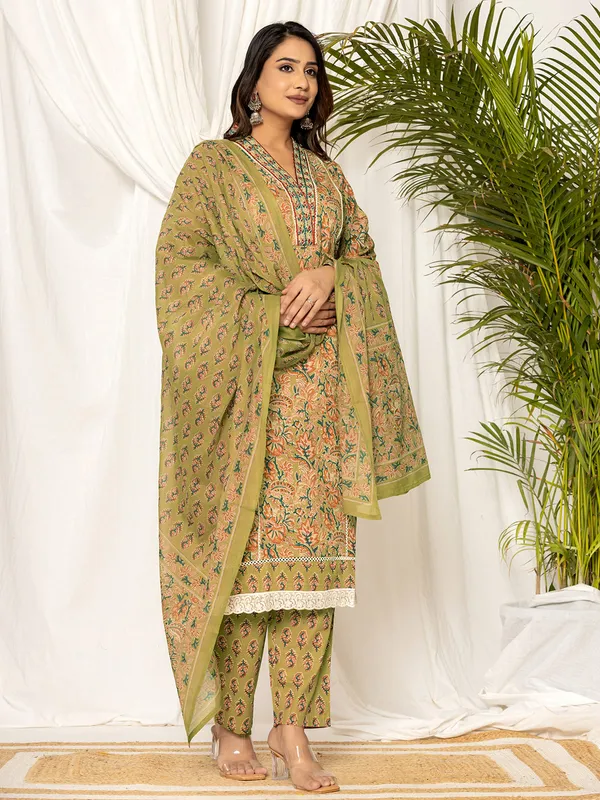 Stunning green cotton printed kurti set