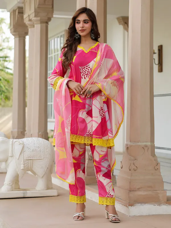 Stunning pink and white cotton kurti set