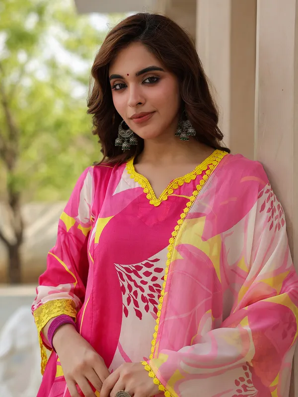 Stunning pink and white cotton kurti set