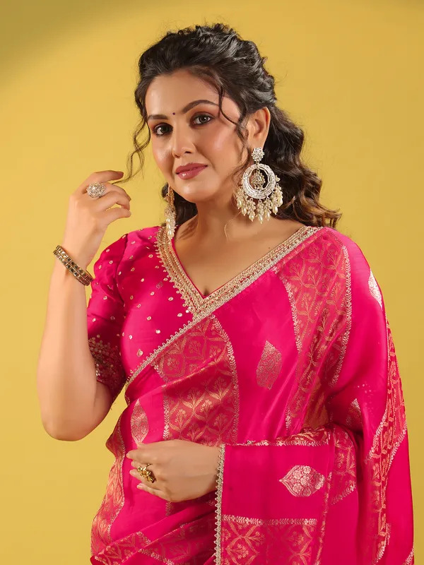 Stunning pink silk saree for wedding wear