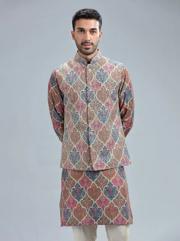 Stuuning multi-color printed waistcoat set