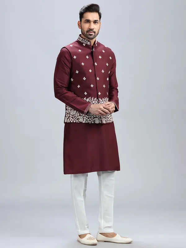 Stuuning wine silk waistcoat set for men