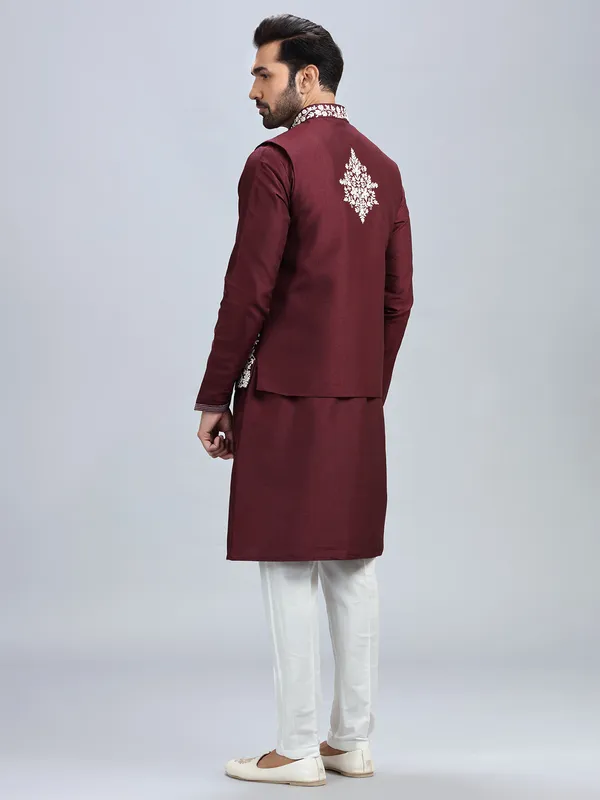 Stuuning wine silk waistcoat set for men