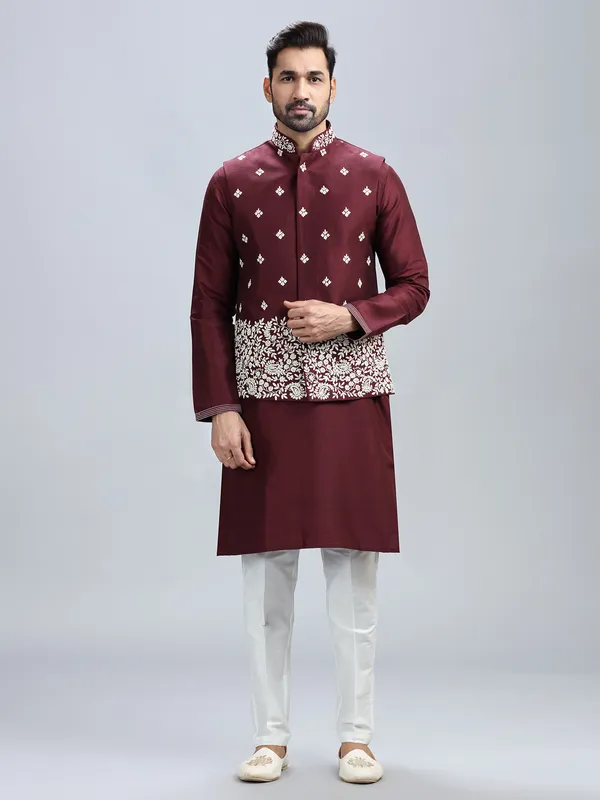 Stuuning wine silk waistcoat set for men