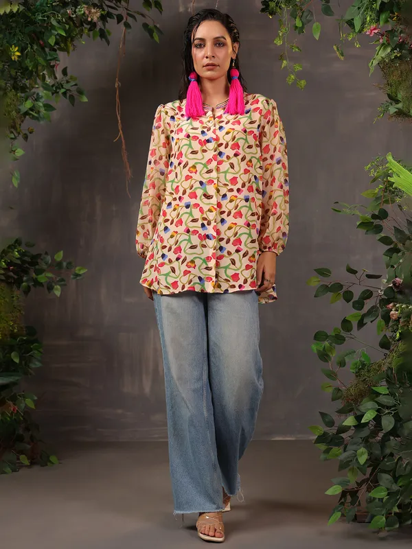 Stylish beige silk top with print